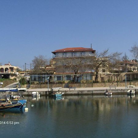 Savvas Hotel Agios Thomas  Buitenkant foto